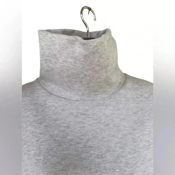 NIKE WOMENS DRI FIT CROP ROLL NECK SWEATSHIRT front pockets sz small color Grey - Picture 6 of 8